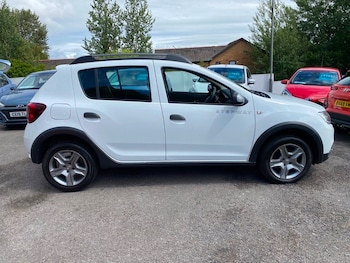 Used Dacia Sandero Stepway 2019 for sale - 79423423: Photo