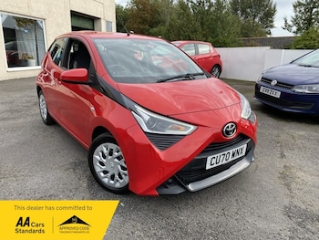2020 - VVT-I X-PLAY 5-Door