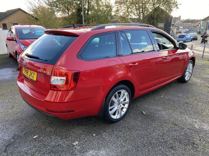 Used Skoda Octavia 2018 for sale - 76357140: Photo 6