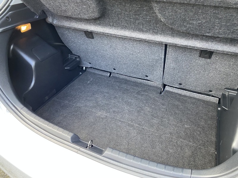 Used Toyota Yaris 2015 for sale - 77342374: Photo 13