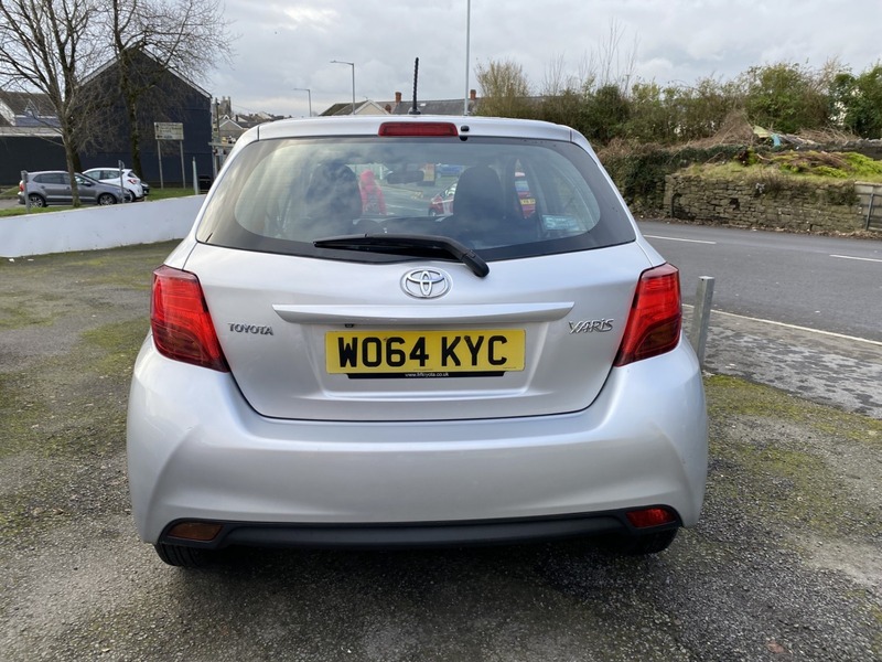 Used Toyota Yaris 2015 for sale - 77342374: Photo 7