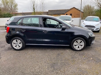 Used Volkswagen Polo 2015 for sale - 78111518: Photo