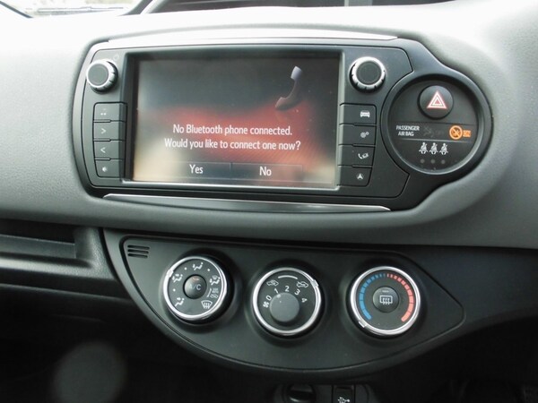 Used Toyota Yaris 2015 for sale - 74460302: Photo 16