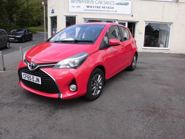Used Toyota Yaris 2015 for sale - 74460302: Photo 3