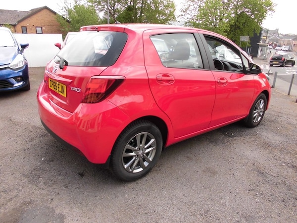 Used Toyota Yaris 2015 for sale - 74460302: Photo 6