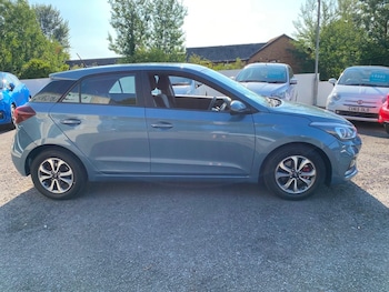Used Hyundai i20 2019 for sale - 79234105: Photo