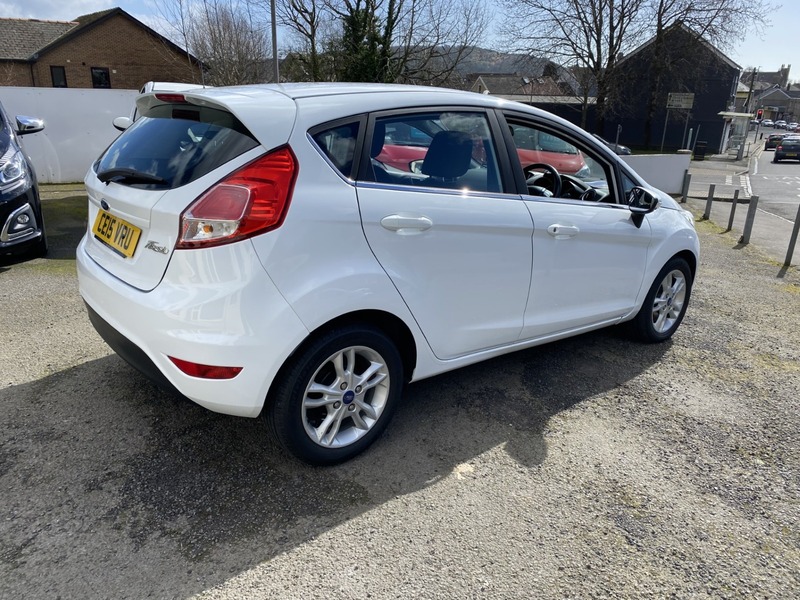Used Ford Fiesta 2015 for sale - 77547917: Photo 6