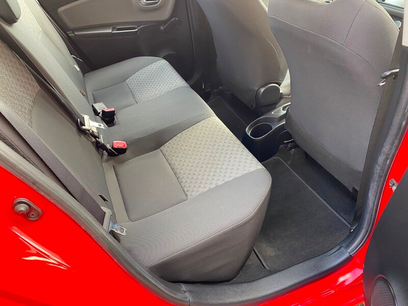 Used Toyota Yaris 2015 for sale - 78031326: Photo 11