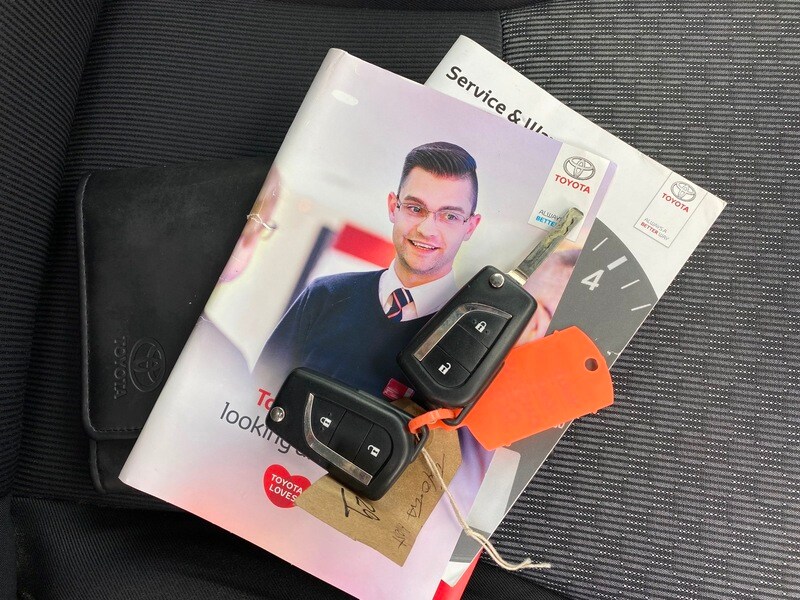 Used Toyota Yaris 2015 for sale - 78031326: Photo 17