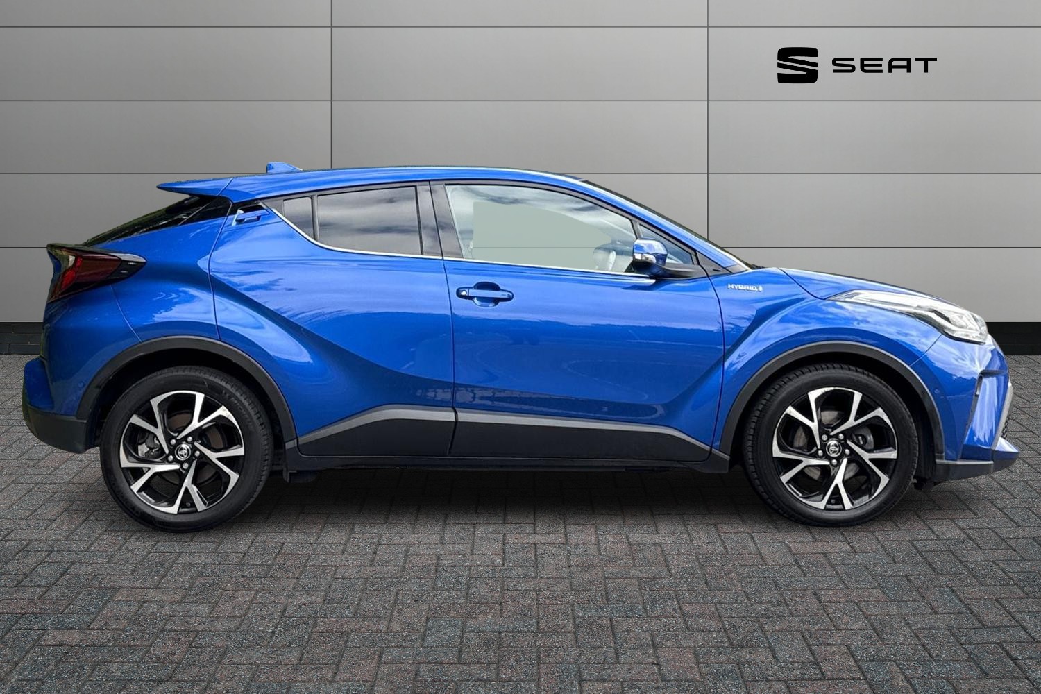 Used Toyota C-HR 2020 for sale - 76717011: Photo 4