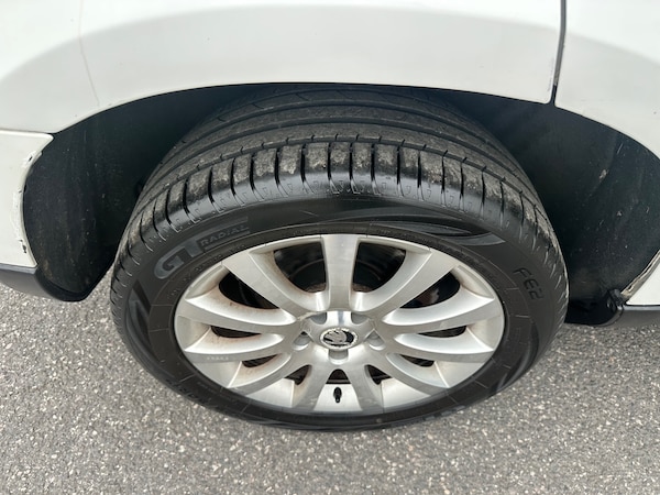 Used Skoda Yeti 2015 for sale - 76298170: Photo 25