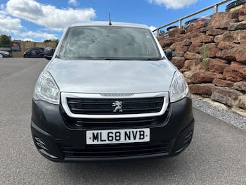 Used Peugeot Partner 2018 for sale - 75492323: Photo
