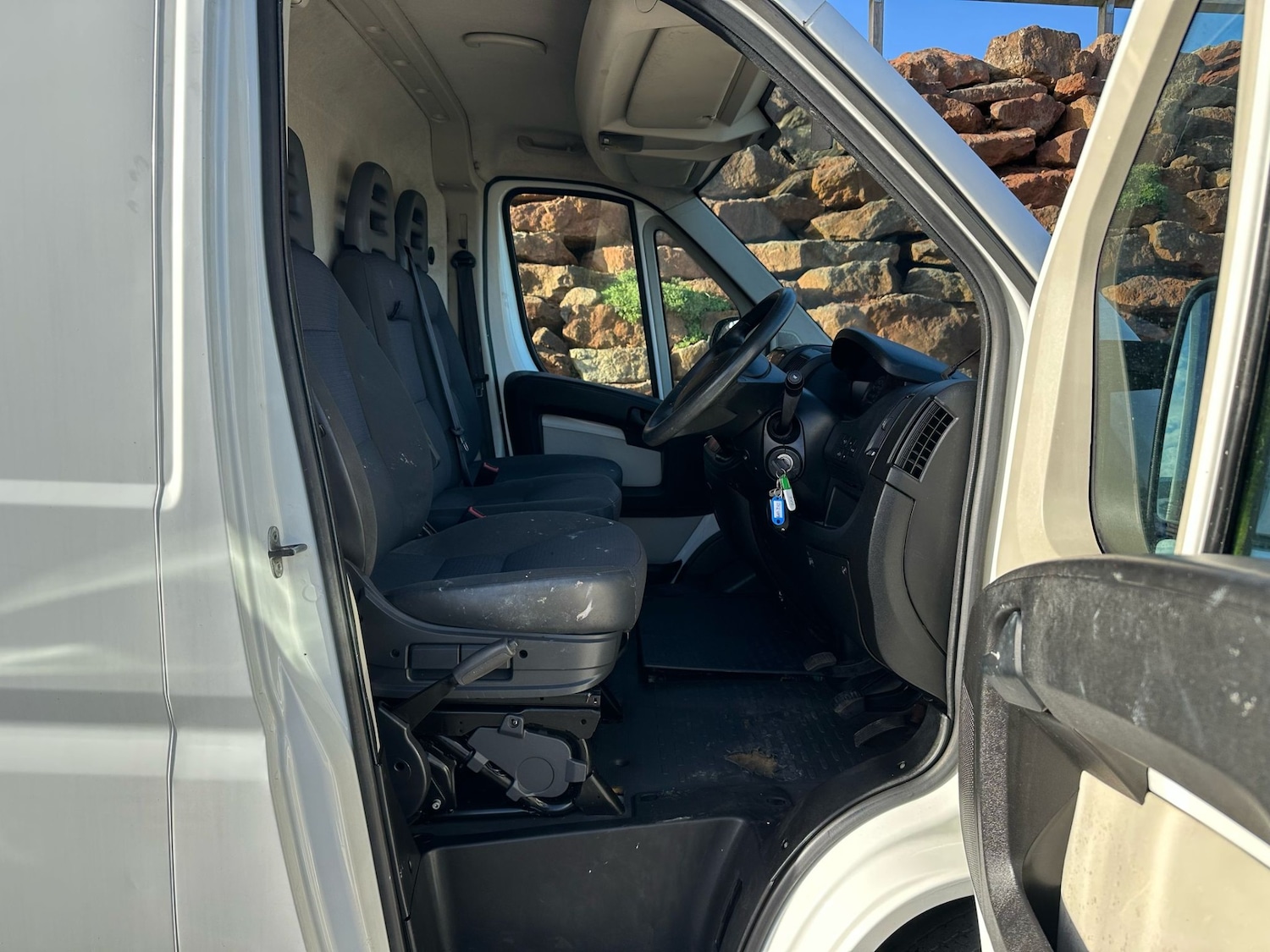 Vehicle 33