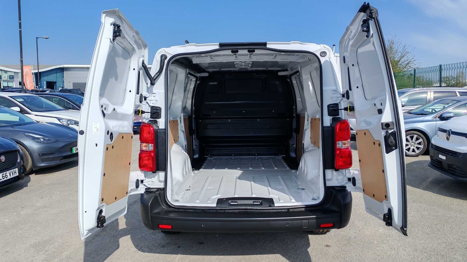 Used Peugeot Expert 2025 for sale - 77857710: Photo 15