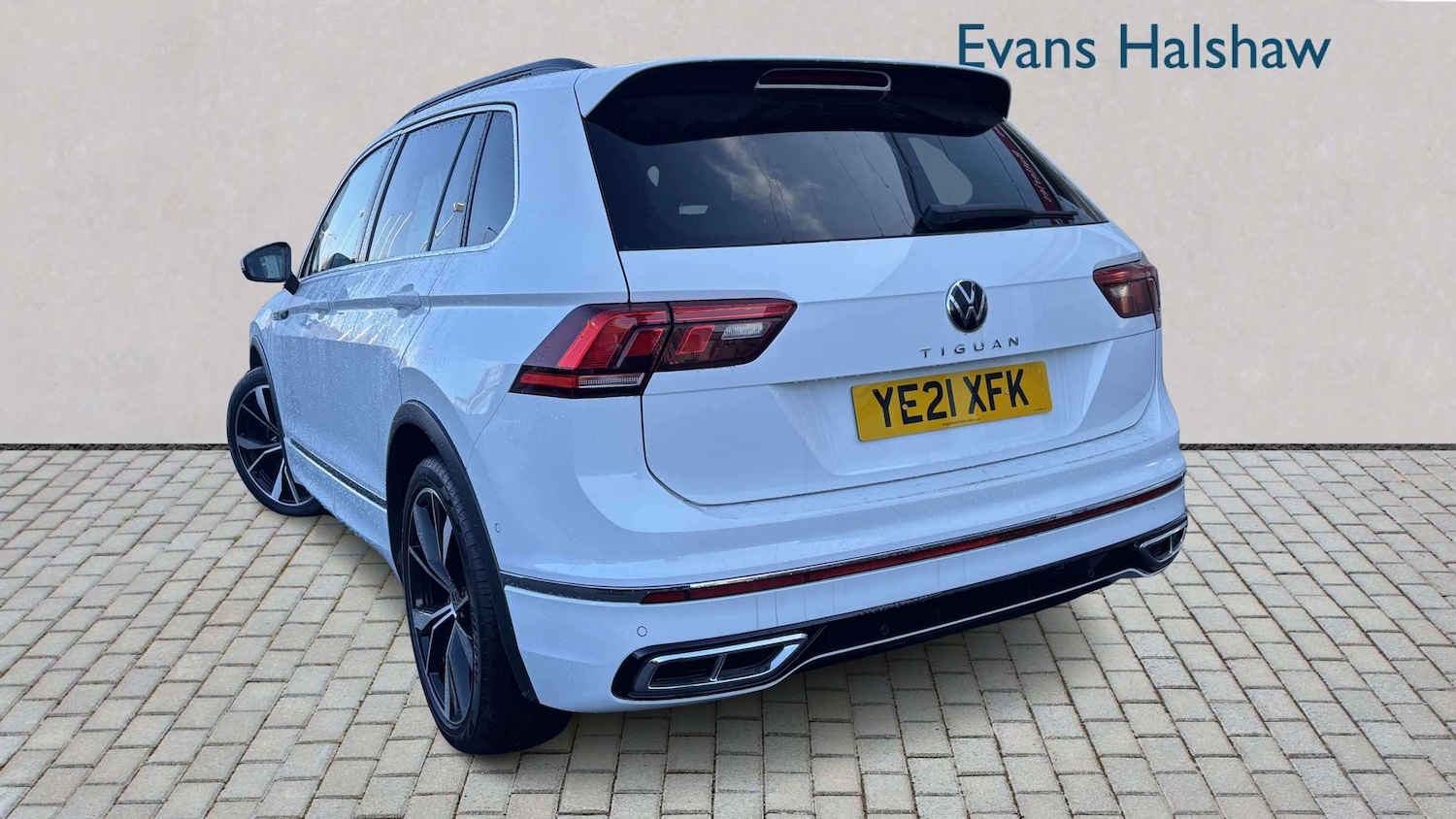 Used Volkswagen Tiguan 2021 for sale - 77857344: Photo 2