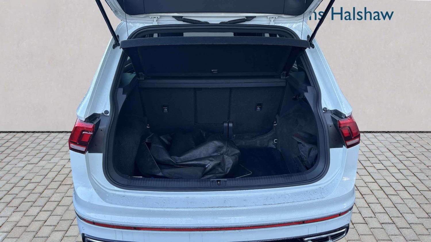 Used Volkswagen Tiguan 2021 for sale - 77857344: Photo 8