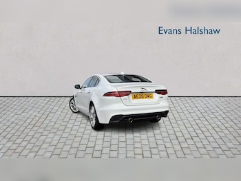 Used Jaguar XE 2020 for sale - 79535429: Photo