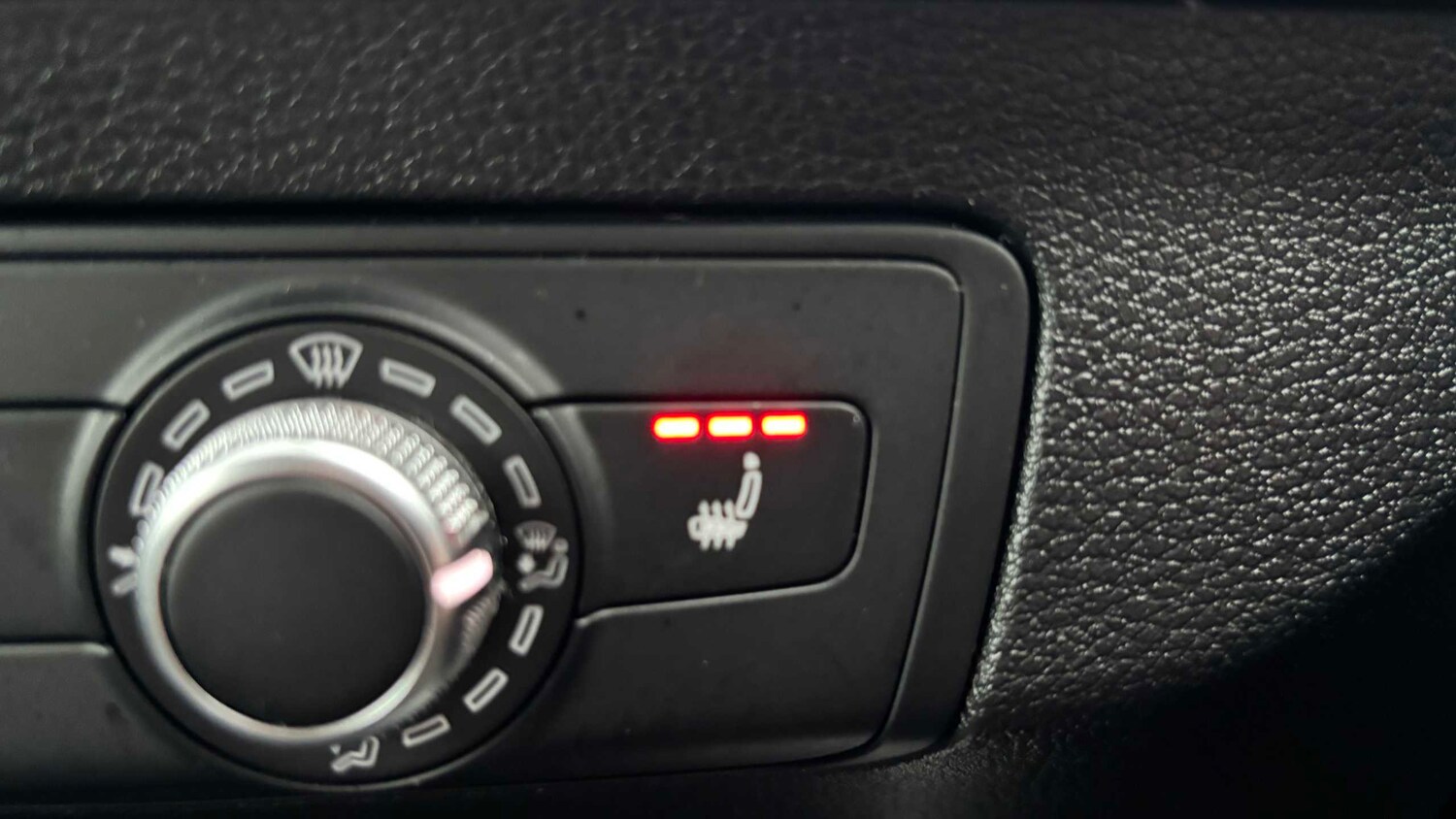 Used Audi Q2 for sale - 77862409: Photo 21