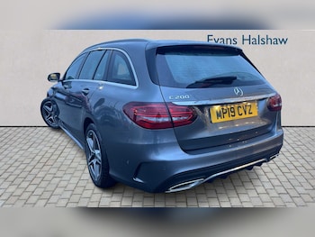 Used Mercedes-Benz C Class 2019 for sale - 77858311: Photo