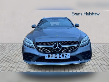 Used Mercedes-Benz C Class 2019 for sale - 77858311: Photo