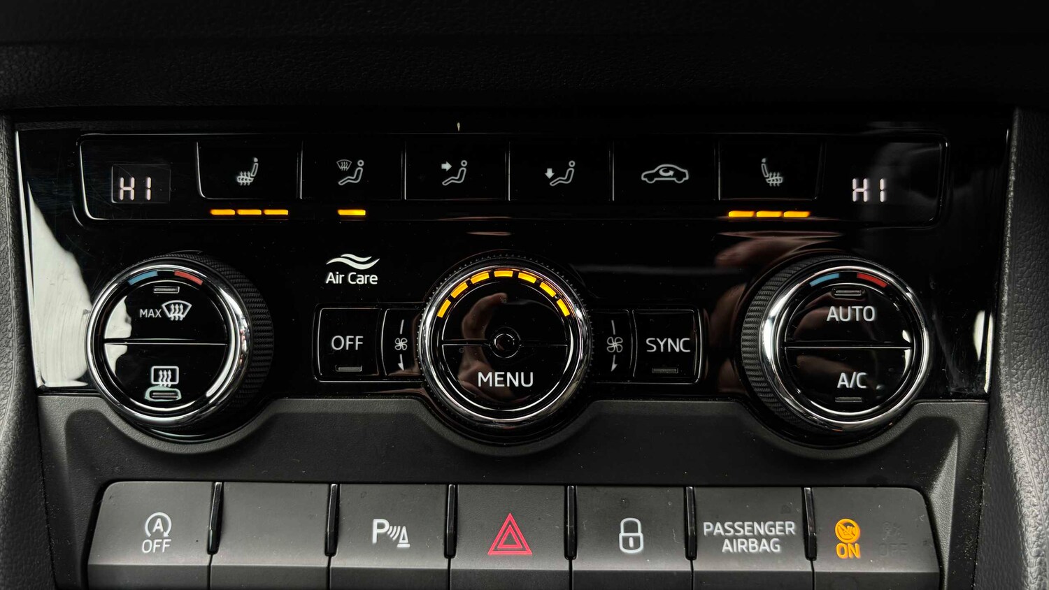 Used Skoda Karoq 2024 for sale - 77942983: Photo 21