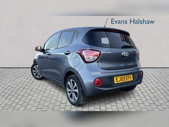 Used Hyundai i10 2019 for sale - 78465300: Photo