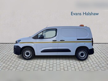 Used Peugeot Partner 2023 for sale - 77857155: Photo