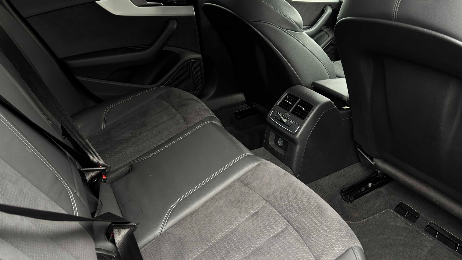 Used Audi A4 for sale - 77857431: Photo 15