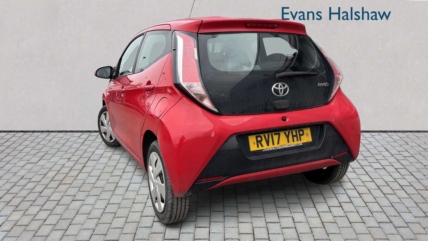 Used Toyota AYGO 2017 for sale - 78060292: Photo 3