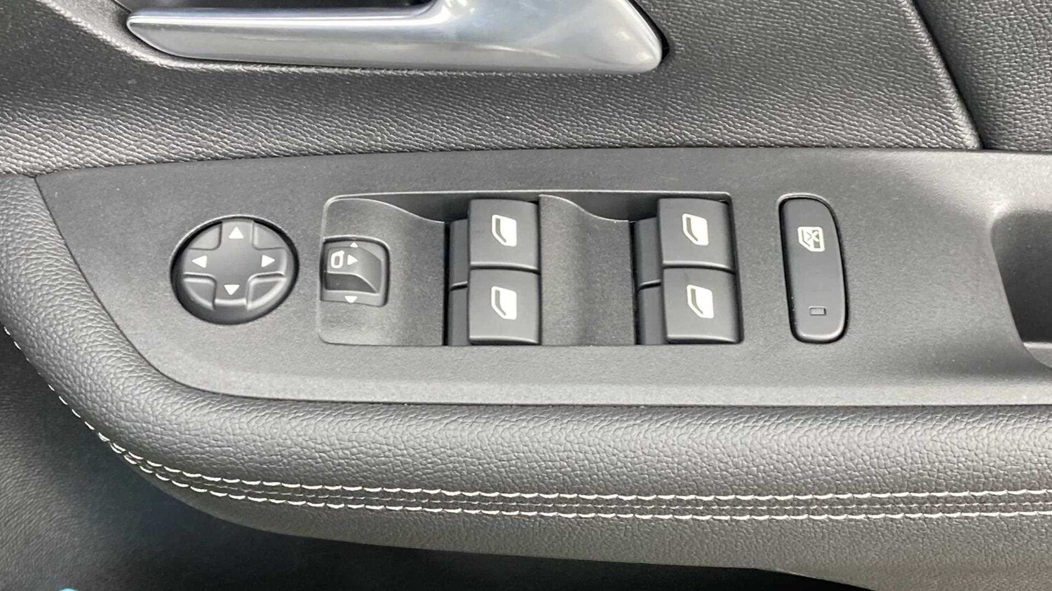 Used Vauxhall Mokka for sale - 77861399: Photo 35