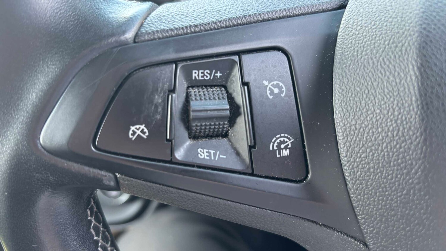 Used Vauxhall Viva 2018 for sale - 77856525: Photo 21