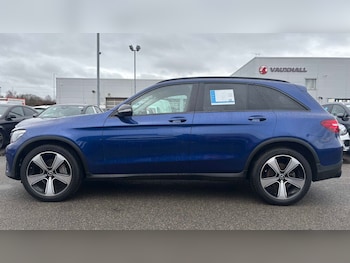 Used Mercedes-Benz GLC 2019 for sale - 77857021: Photo