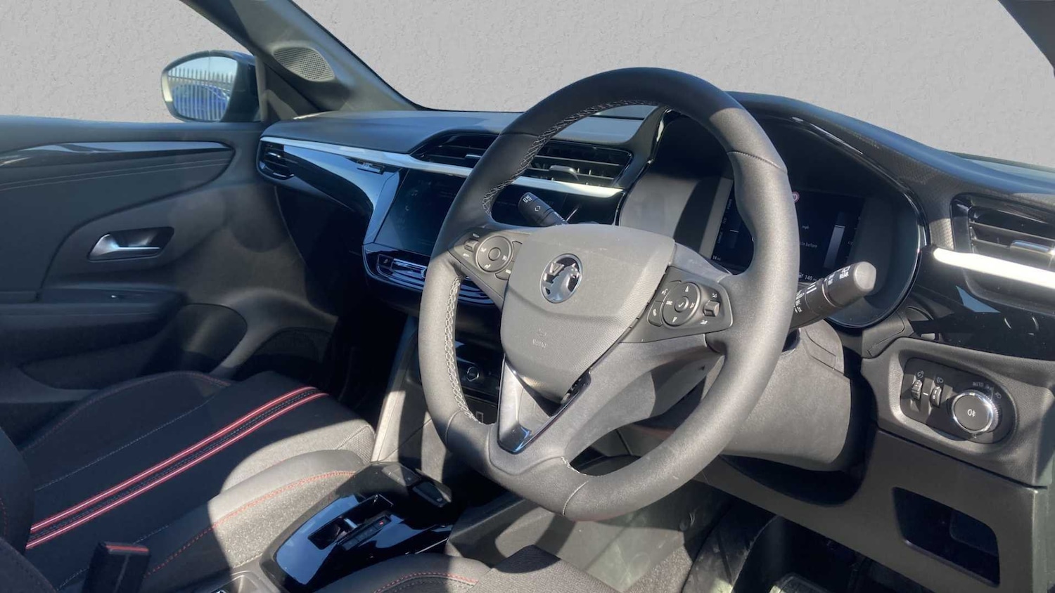 Used Vauxhall Corsa for sale - 77861622: Photo 2