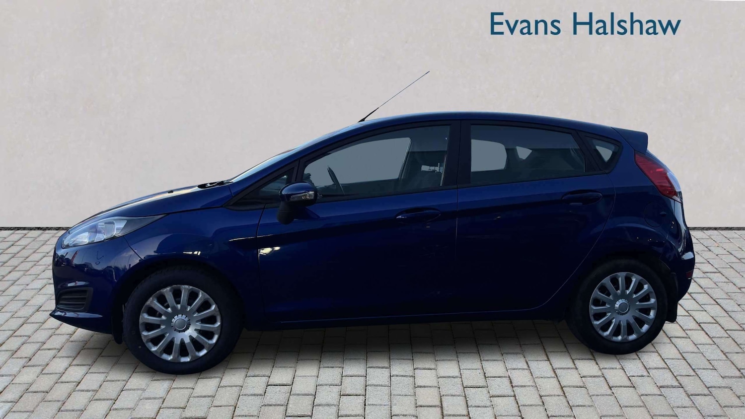 Used Ford Fiesta 2015 for sale - 77943182: Photo 3