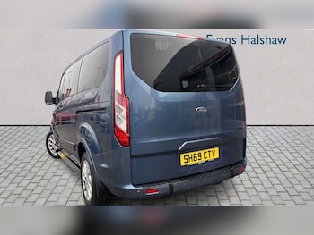 Used Ford Tourneo Custom 2019 for sale - 77942873: Photo