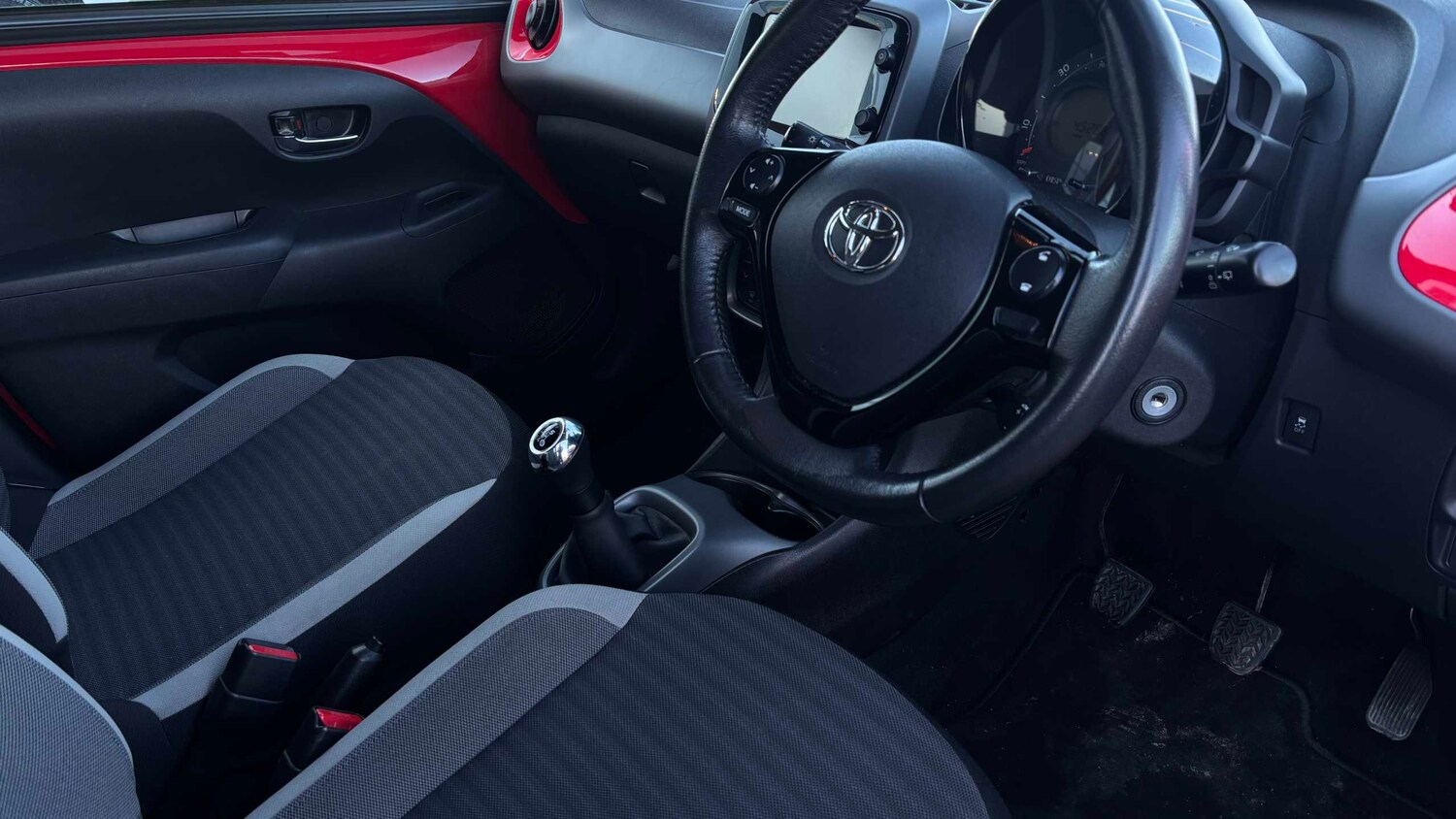 Used Toyota AYGO for sale - 77860011: Photo 10