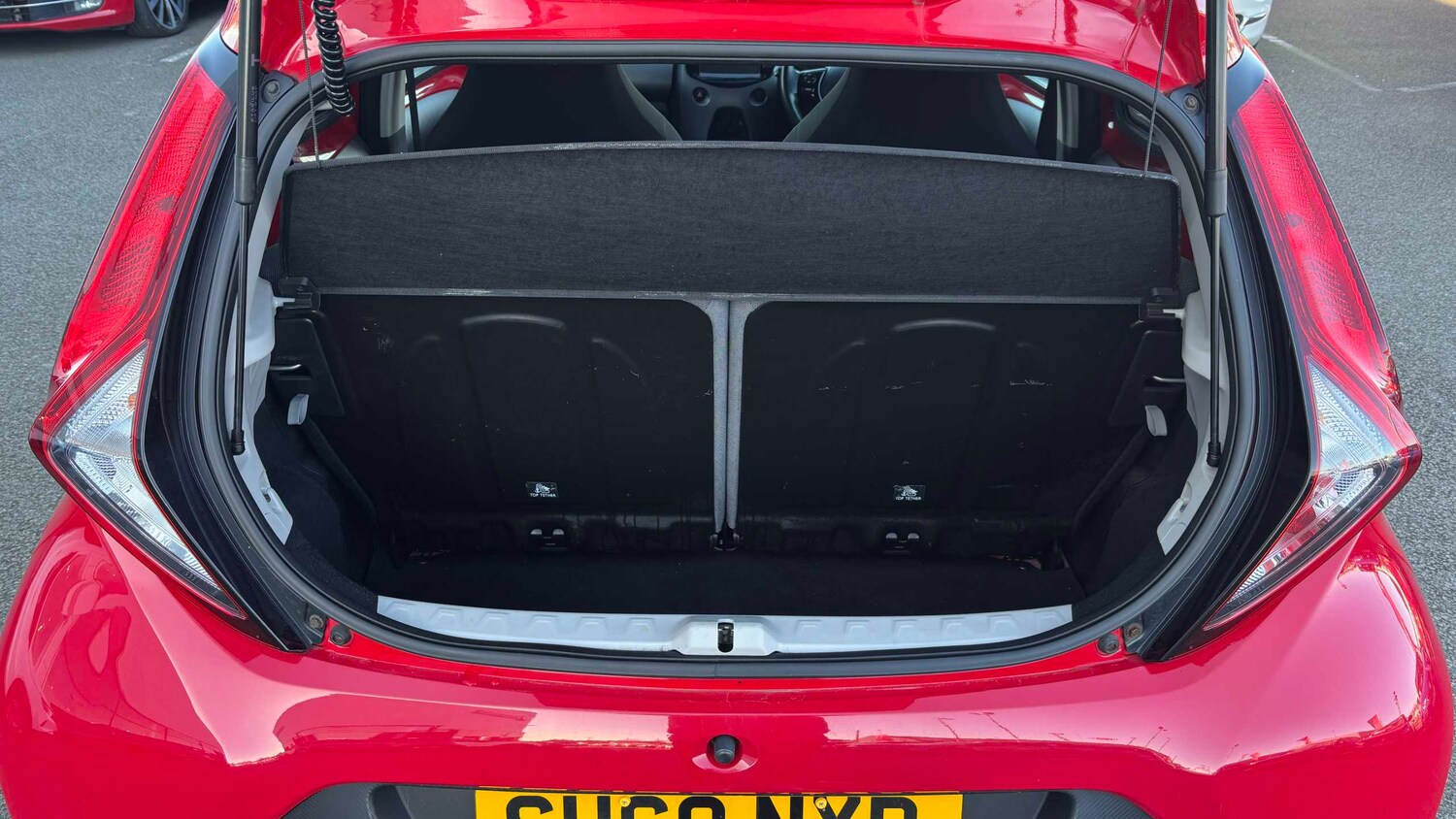 Used Toyota AYGO for sale - 77860011: Photo 8