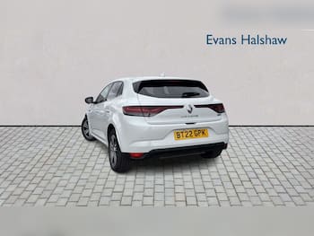 Used Renault Megane 2022 for sale - 79797713: Photo