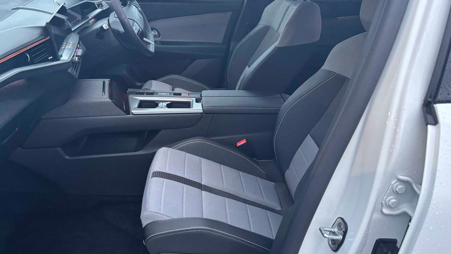 Used Vauxhall Grandland for sale - 77857830: Photo 16