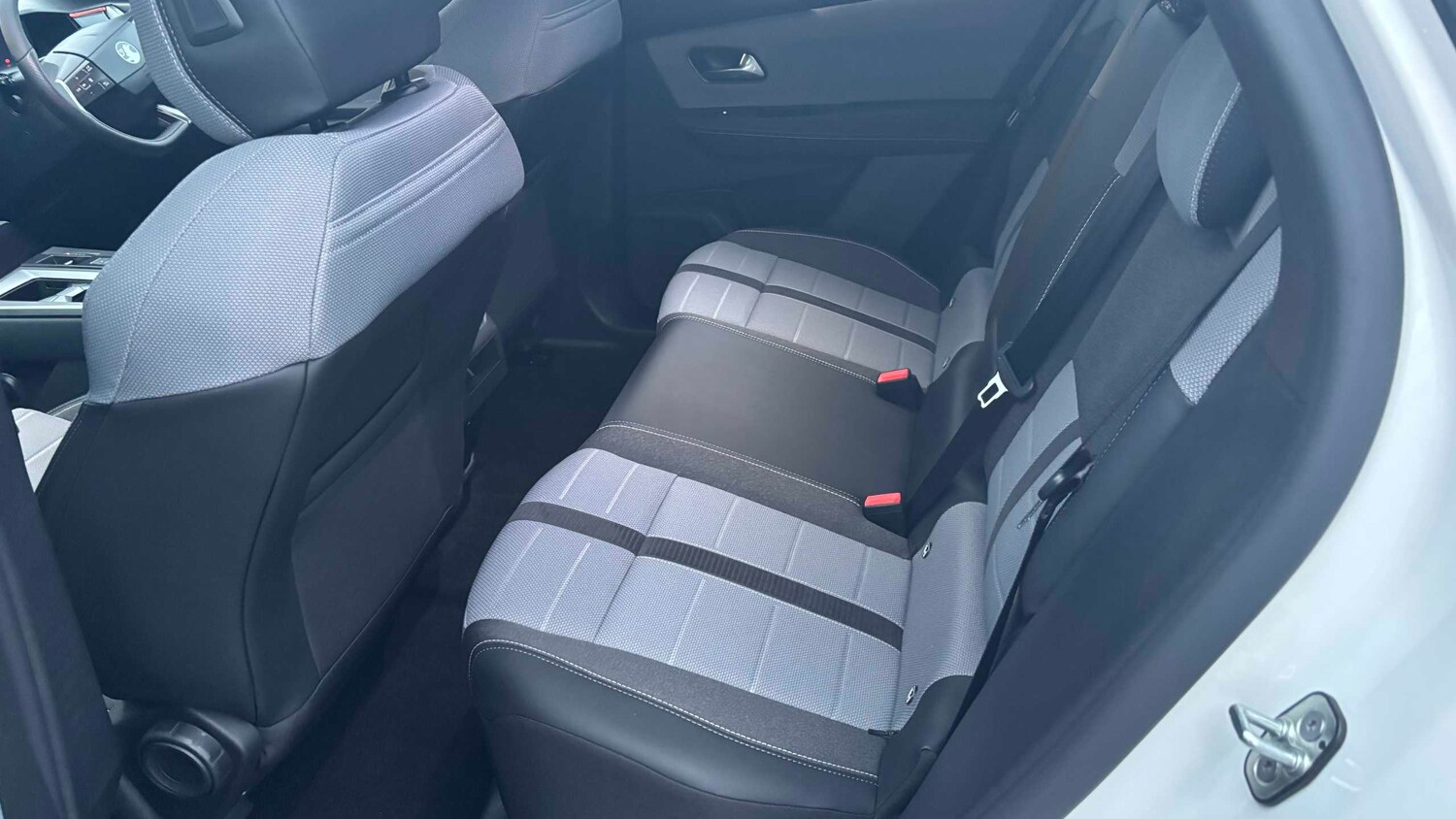 Used Vauxhall Grandland for sale - 77857830: Photo 17