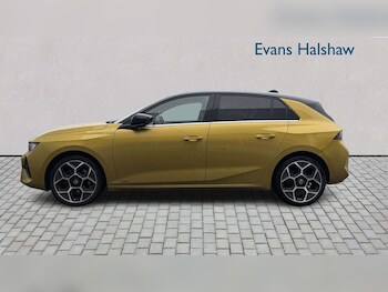 Used Vauxhall Astra 2023 for sale - 77861419: Photo