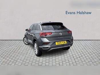 Used Volkswagen T-Roc 2019 for sale - 78775112: Photo