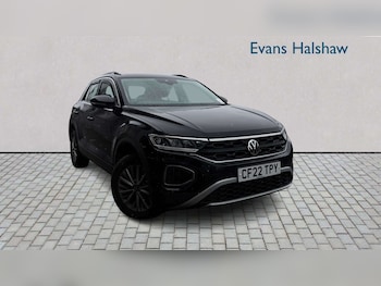 Used Volkswagen T-Roc 2022 for sale - 78924996: Photo