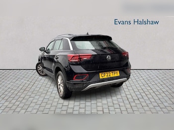 Used Volkswagen T-Roc 2022 for sale - 78924996: Photo