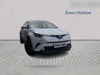 Used Toyota C-HR 2017 for sale - 79239402: Photo