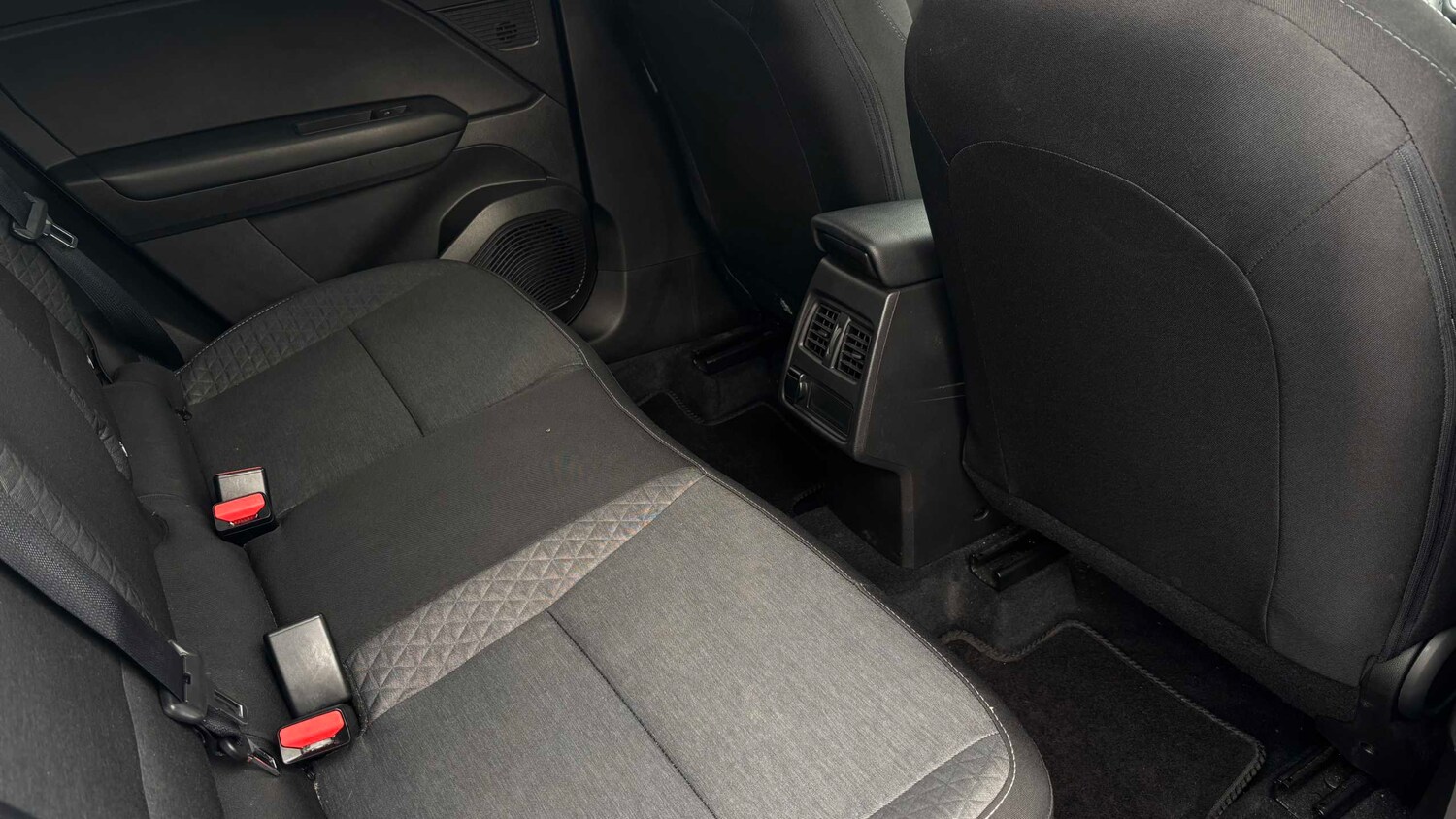 Used Renault Captur for sale - 77862269: Photo 15