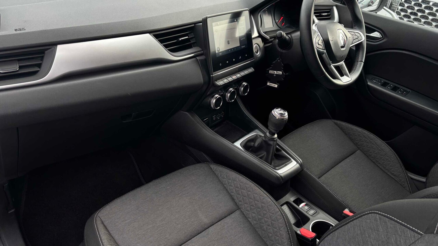 Used Renault Captur for sale - 77862269: Photo 16