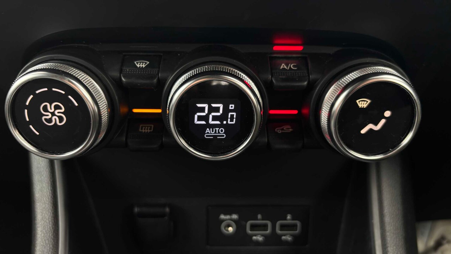 Used Renault Captur for sale - 77862269: Photo 21