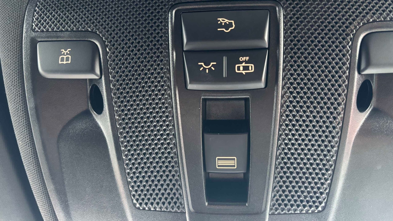 Used Mercedes-Benz CLA 2018 for sale - 77858436: Photo 21