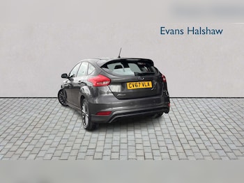 Used Ford Focus 2017 for sale - 79002082: Photo